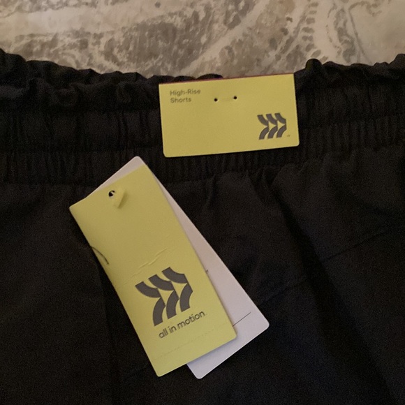 NWT! WOMEN’S BLACK HIGH-RISE SHORTS! - Picture 2 of 3